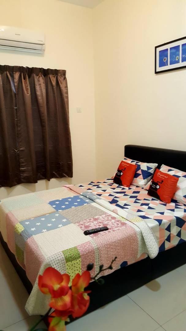 Ipoh EastEden Homestay Værelse billede
