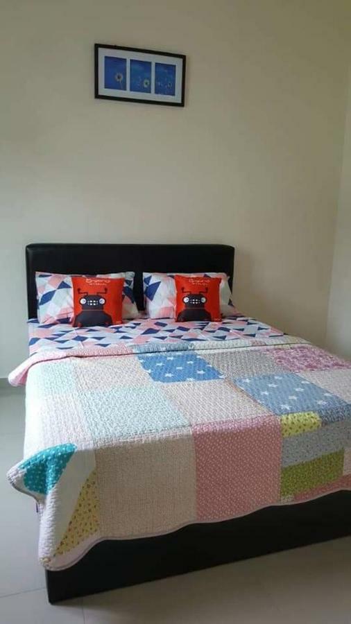Ipoh EastEden Homestay Værelse billede